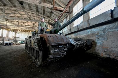 Russia, Ukraine extend grain deal despite fierce fighting