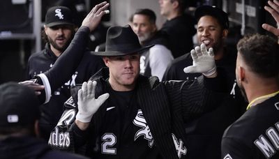 White Sox homer three times, defeat Guardians for second straight win