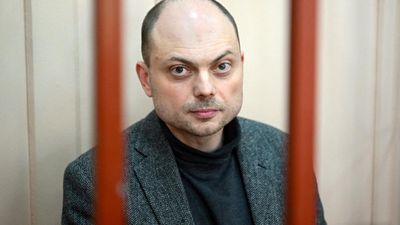 Jailed Kremlin critic Kara-Murza's 'health is failing', says wife