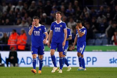 Dean Smith defends under-fire Leicester players as Foxes fight for their lives