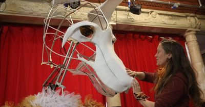 Giant mechanical fox puppet to tour English high streets