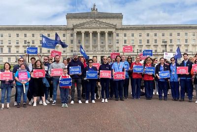 Nurses demonstrate over ‘deteriorating’ NI health service