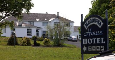 Asylum seeker arrivals at Clare hotel suspended four weeks as blockade talks continue