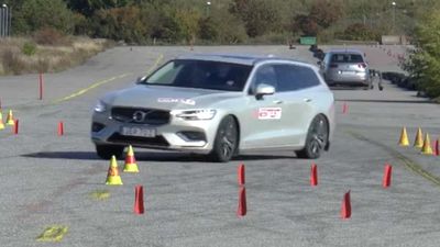 Watch How Volvo V60 Would Handle A Moose On The Road