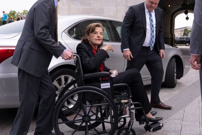 Feinstein's office details previously unknown complications from shingles illness