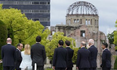 G7 leaders confront spectre of nuclear conflict on visit to Hiroshima memorial