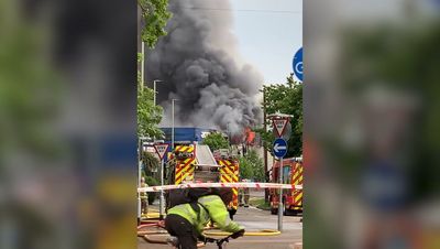 West Byfleet fire: Massive fire at Surrey self-storage unit near M25 ‘likely to burn for couple of days’