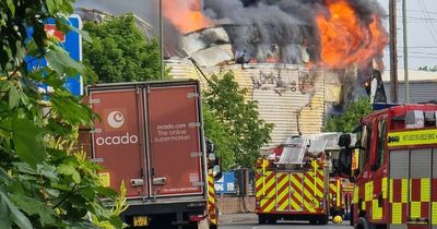 Firefighters called to blaze near M25 as large plume of smoke spotted