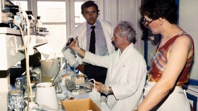 Tale of how French experts became the first to discover HIV virus