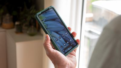 How to enable the 90Hz display on the Pixel 7a