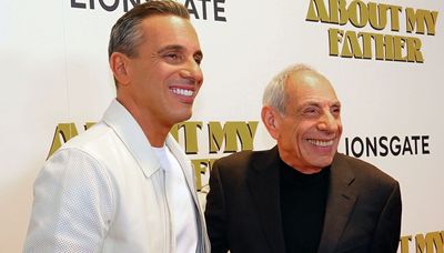 To play comic Sebastian Maniscalco’s suburban dad, Robert De Niro took advice from the man himself