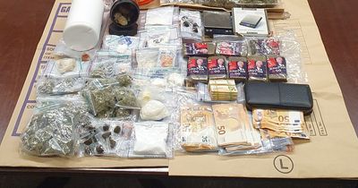 Two men arrested after drugs worth €125,000 seized in Dublin