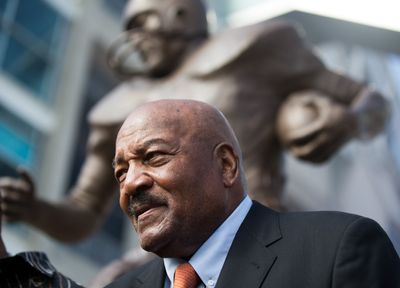 Hall of Fame running back Jim Brown passes away at age 87