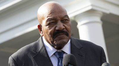 Jim Brown, NFL Legend Who Became Pioneer On and Off Field, Has Died