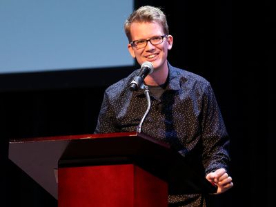 YouTube star Hank Green shares cancer diagnosis