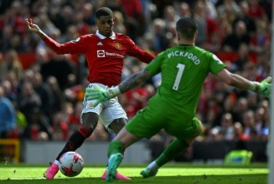 Ten Hag upbeat over new United deal for Rashford