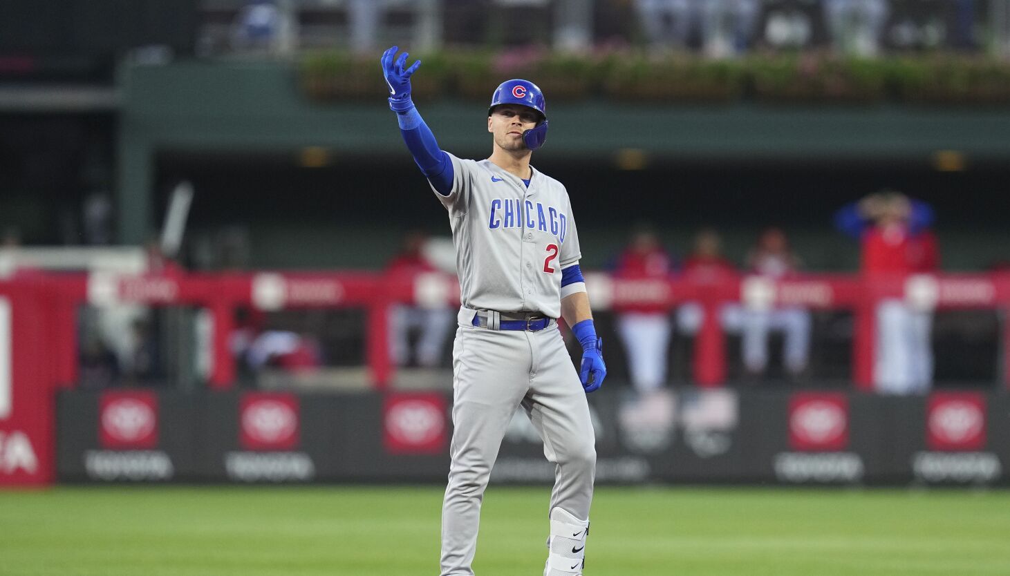 Cubs DFA Eric Hosmer, option Keegan Thompson, put Cody Bellinger on IL -  Chicago Sun-Times