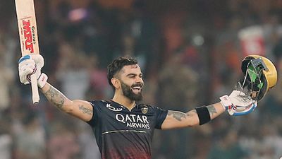 IPL 2023 | Eyeing playoffs berth, Kohli and Faf could hold key for RCB against toppers GT