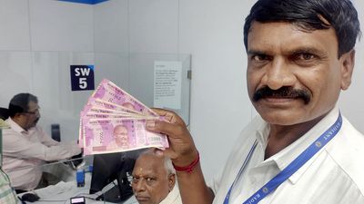 No major disruption expected in withdrawal of ₹2,000 currency notes