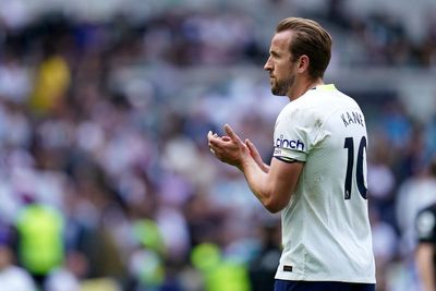 Ryan Mason encourages little to be read into Harry Kane’s wave to Spurs fans