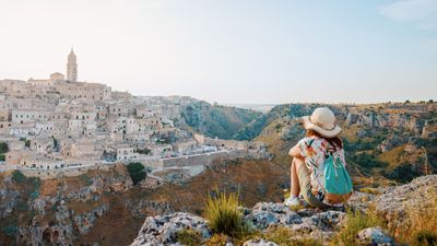 This is the most liked Airbnb of the year so far and the heavenly countryside retreat only costs $140 a night