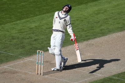 County Championship leaders Surrey race to emphatic win over Kent