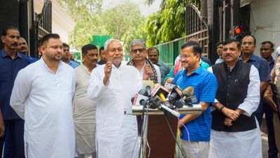 Kejriwal prepares for pushback in Rajya Sabha by uniting opposition