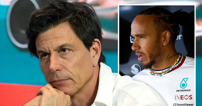 Lewis Hamilton F1 contract talks "uncomfortable" for Toto Wolff in eyebrow-raising update