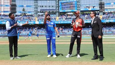 IPL 2023: Mumbai Indians opt to bowl against Sunrisers Hyderabad in must-win game