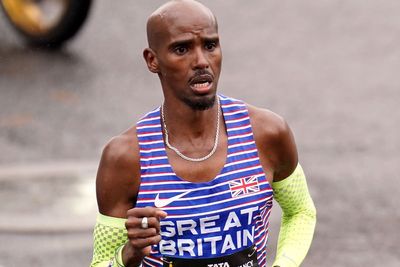 Eighth place for Sir Mo Farah in Manchester in penultimate race of his career