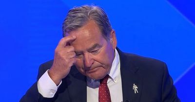 Jeff Stelling sends emotional mental health message on penultimate Soccer Saturday appearance