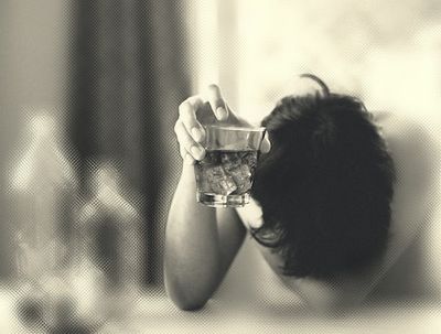 New Study Hints at Why Some People and Not Others Feel More Anxious After Drinking