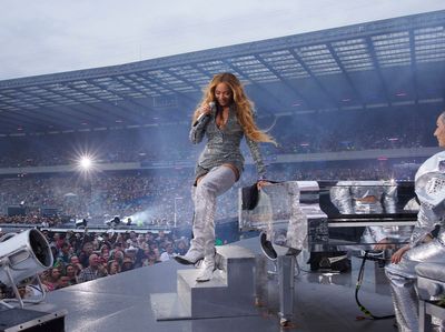 Beyoncé fans laud singer after rain-soaked performance at Edinburgh’s Murrayfield stadium