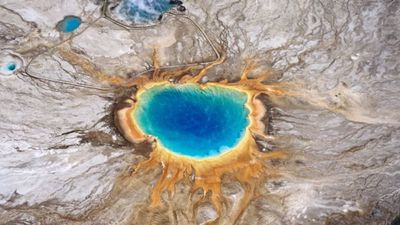 Yellowstone volcano super-eruptions appear to have multiple explosive events