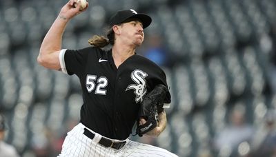 White Sox place Mike Clevinger on IL with right wrist inflammation