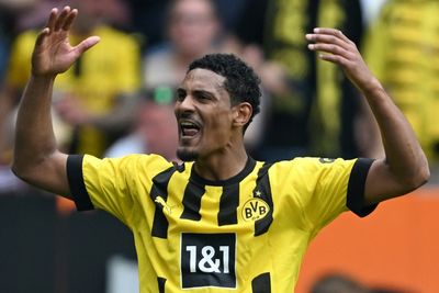 Haller toasts Dortmund's 'beautiful' title chance after cancer battle