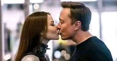 Baffling image of Elon Musk kissing a ROBOT goes viral as fears about danger of AI grows