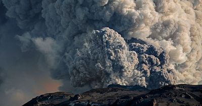 Refund rights if your flight gets cancelled due to volcano eruption in Italy