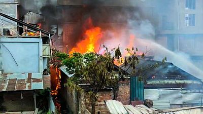 Fresh violence in Manipur, abandoned houses torched