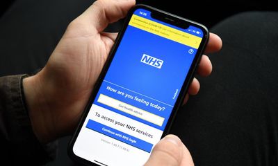 Patients in England to be asked to use NHS app to book private hospitals