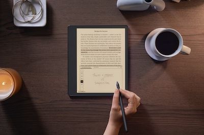 After Three Updates, Amazon's Kindle Scribe Is Now Worth Buying
