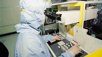 TSMC Workers Routinely Asked to Find 'Bomb' Notes in Machinery: Report