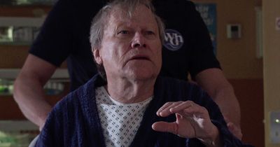 Corrie's Roy Cropper says emotional goodbye as he faces death after hospital dash
