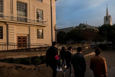 Texas bill would preserve UT-Austin’s admissions policies if U.S. Supreme Court strikes down affirmative action