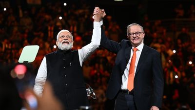 Indian Prime Minister Narendra Modi gets rockstar welcome as he addresses 20,000 at Sydney rally