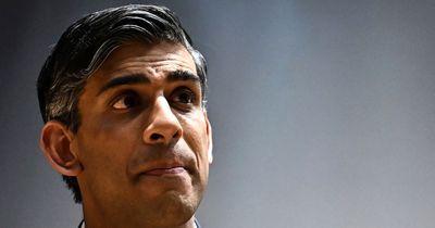 Rishi Sunak to remove right for some overseas students to bring kids and family to UK