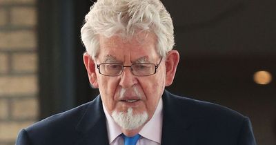 Rolf Harris died two weeks ago, death certificate shows, as it reveals cause