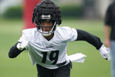 Steelers WR Calvin Austin on QB Kenny Pickett: ‘You either got to be at his level or get left behind’