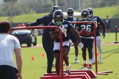 LOOK: 15 of the best images from Houston Texans OTAs, Week 1