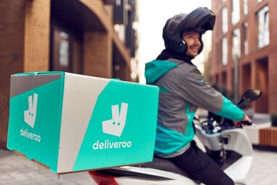 Deliveroo riders to confront bosses over pay and ‘insecure’ jobs